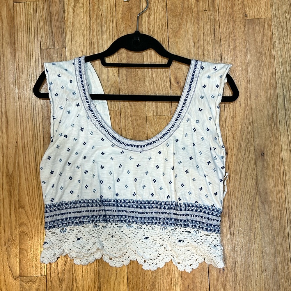 Super cute, blue and white top with exaggerated sleeve and slightly cropped